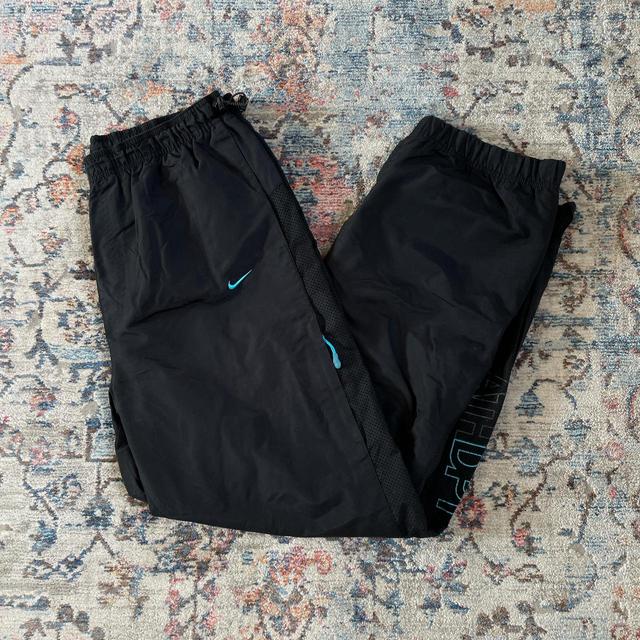 Nike Men's Sweatpants - Black - L on Productcaster.