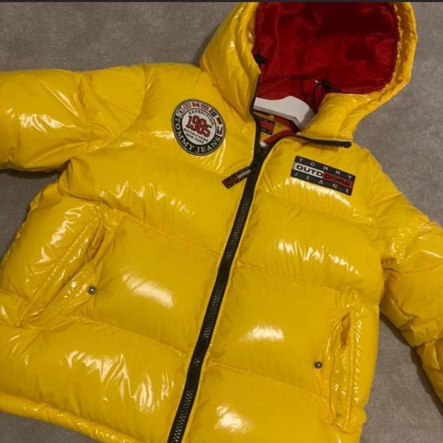 Tommy Hilfiger Women's Puffer Jacket - Yellow - XS on Productcaster.