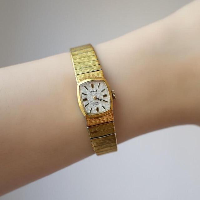 Vintage Women's Analogue Watch - Gold on Productcaster.