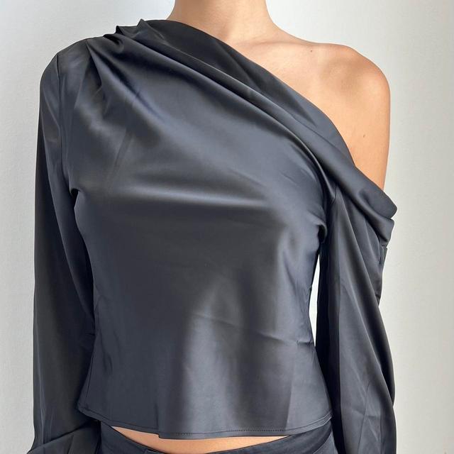 Lioness Women's Crop top - Black - S on Productcaster.