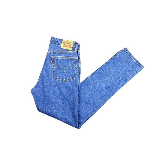 Levi's Women's Distressed Jeans - Blue - 26" on Productcaster.