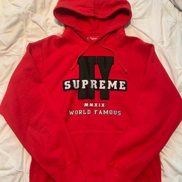 Supreme Men's Hoodie - Red - M on Productcaster.