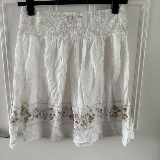 Monsoon Women's Skirt - White - M on Productcaster.