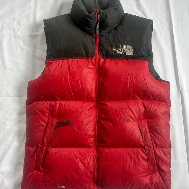 The North Face Men's Gilet - Red - S on Productcaster.