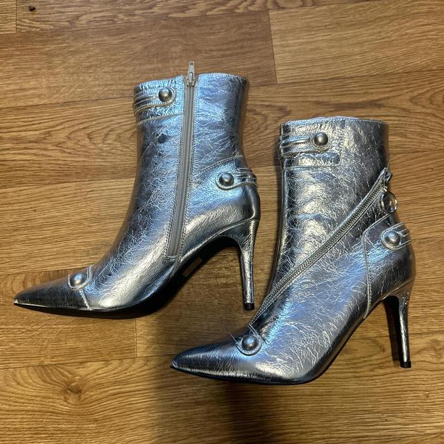 Warehouse Women's Ankle Boots - Silver - UK 6 on Productcaster.