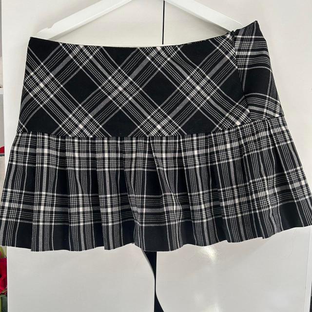 Women's Skirt - Black/White - L on Productcaster.