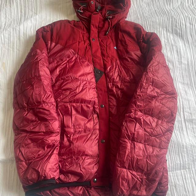 Klättermusen Men's Puffer Jacket - Red - XS on Productcaster.