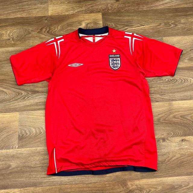 Umbro Men's T-shirt - Red/White - M on Productcaster.