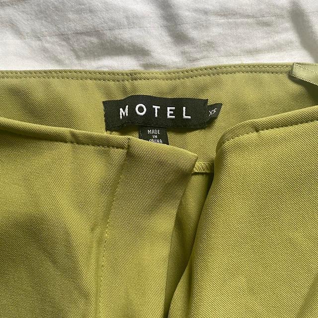 Motel Women's Wide leg Chino Trousers - Khaki - XS on Productcaster.