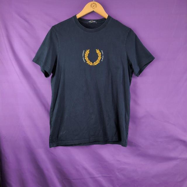 Fred Perry Men's T-shirt - Navy - M on Productcaster.