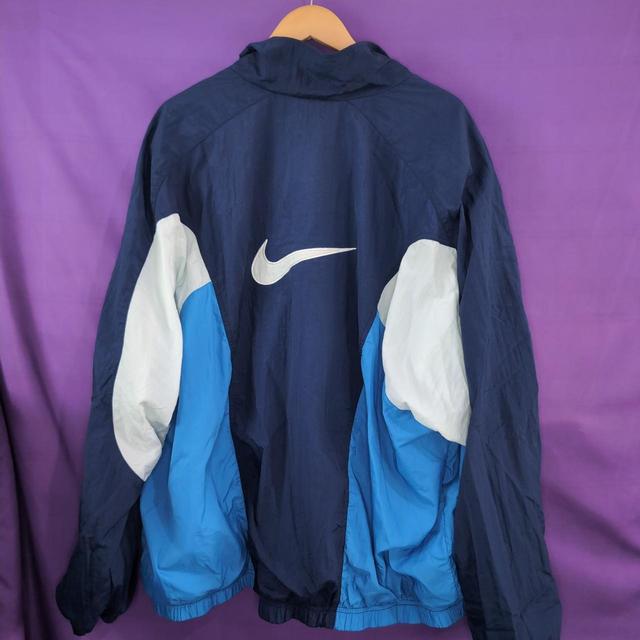 Nike Men's Lightweight Jacket - Navy - XXL on Productcaster.