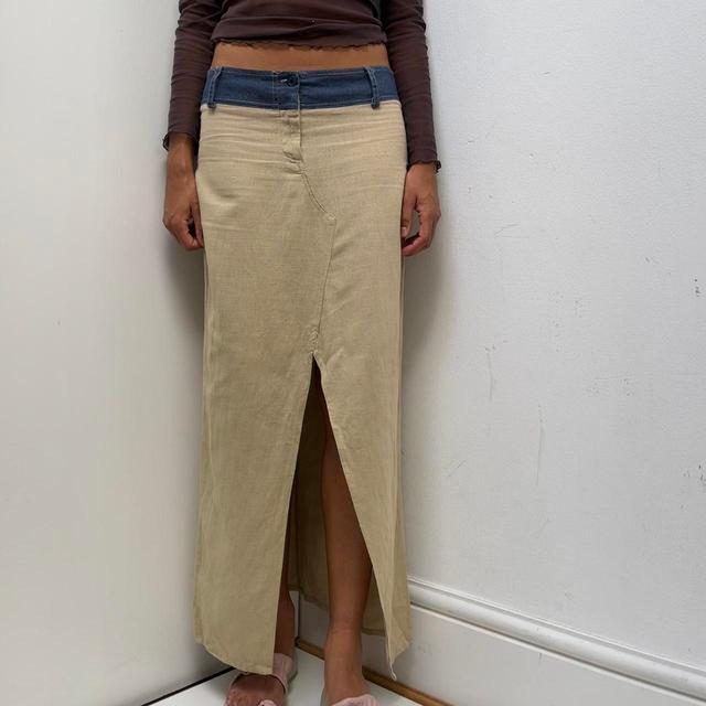 Vintage Women's Skirt - Cream/Navy - 29" on Productcaster.