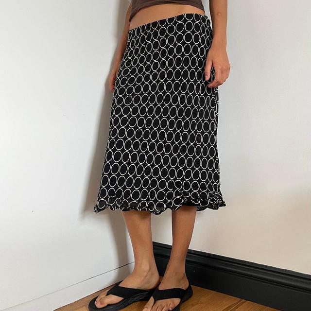 Vintage Women's Skirt - Black/White - 32" on Productcaster.