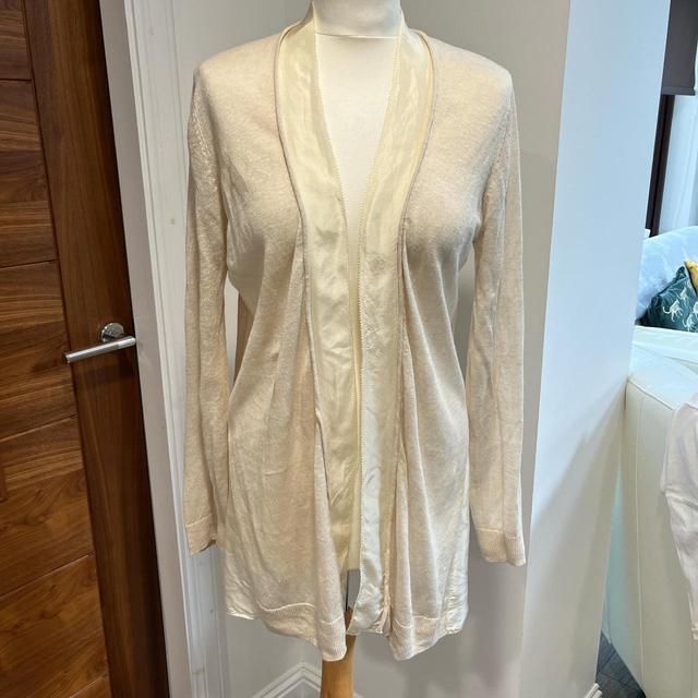 Ghost Women's Cardigan - Cream - L on Productcaster.