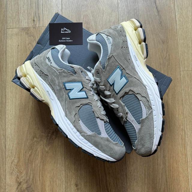 New Balance Men's Trainers - Grey - UK 8.5 on Productcaster.