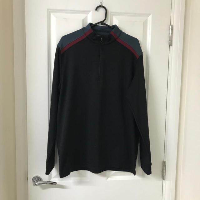 Mizuno Men's Jumper - Black/Grey - L on Productcaster.