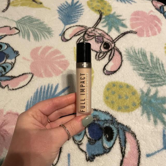 BPerfect Cosmetics Concealer - Tan/Cream on Productcaster.