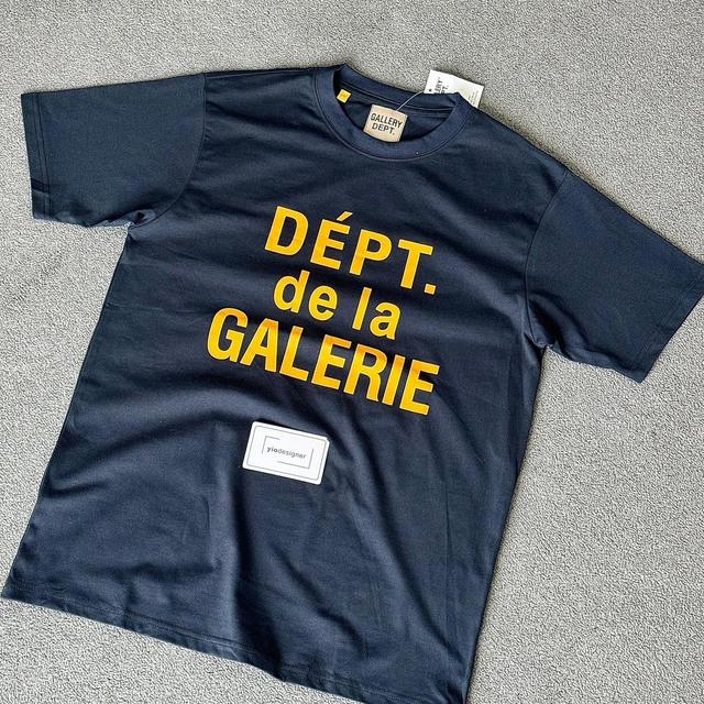 Gallery Dept. Men's T-shirt - Navy - XL on Productcaster.