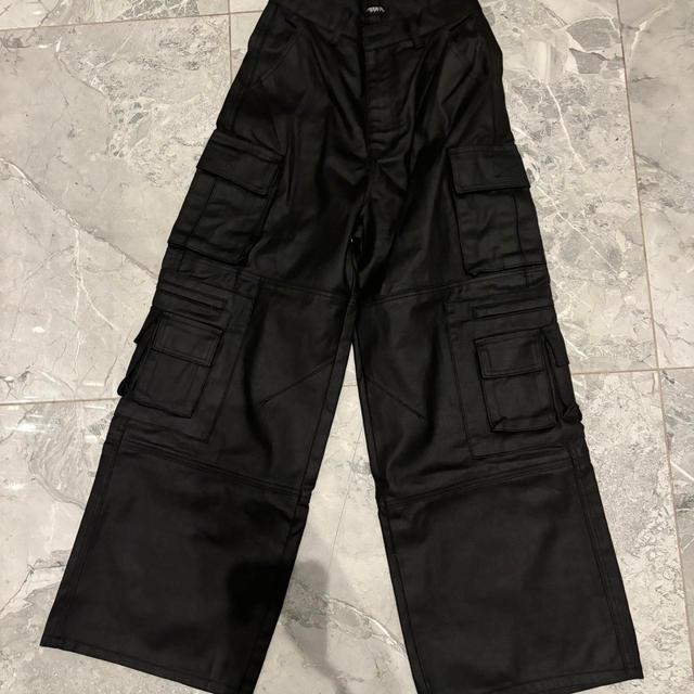 Men's Cargo Trousers - Black - S on Productcaster.