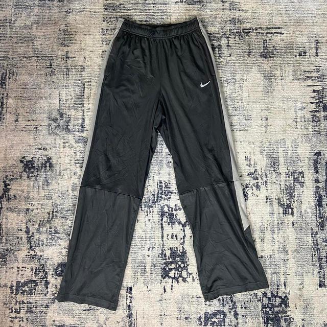 Nike Men's Sweatpants - Grey - XL on Productcaster.