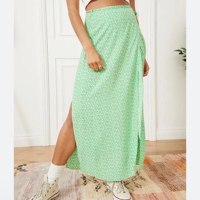 Urban Outfitters Women's Skirt - Green - XS on Productcaster.