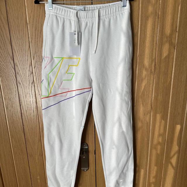 Nike Men's Sweatpants - White - XS on Productcaster.