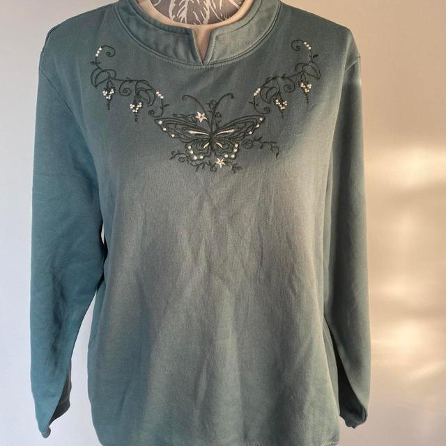 Vintage Women's Jumper - Cream/Green - L on Productcaster.