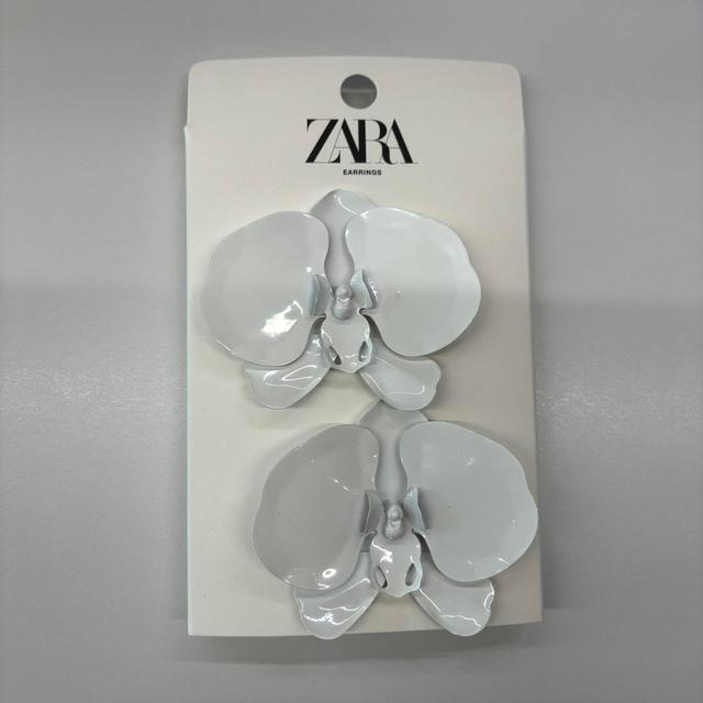 Zara Women's Earrings - White on Productcaster.