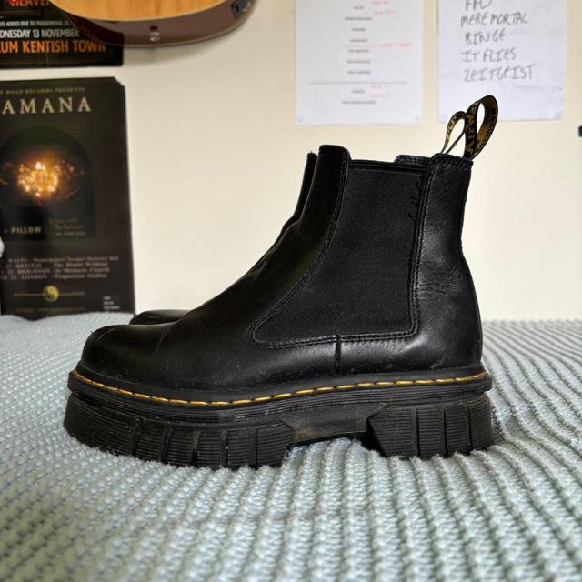 Dr. Martens Women's Chelsea Boots - Black/Yellow - UK 6 on Productcaster.