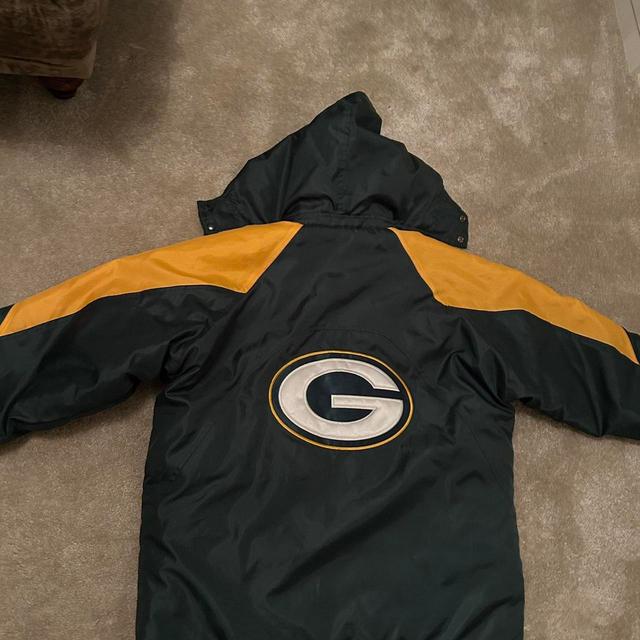 NFL Men's Jacket - Green/Yellow - M on Productcaster.