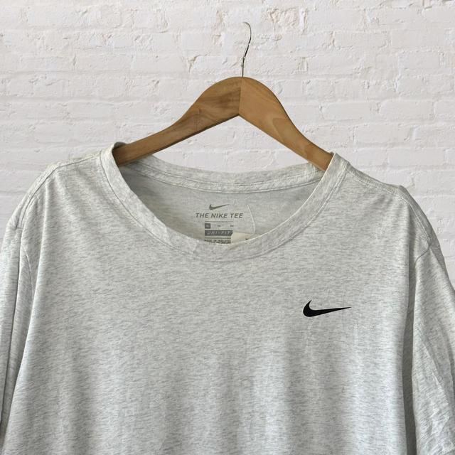 Nike Men's T-shirt - Grey - XL on Productcaster.