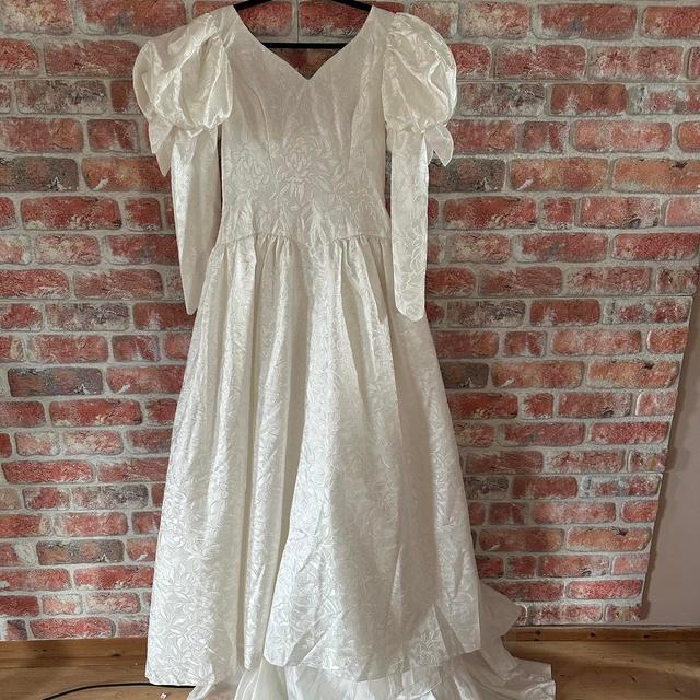 Vintage Women's Fishtail Dress - White - 16 on Productcaster.