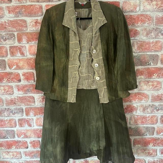 Vintage Women's Suit - Khaki/Green - 14 on Productcaster.