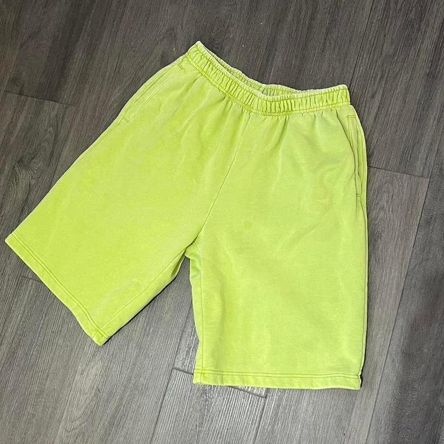 Men's Shorts - Green - L on Productcaster.