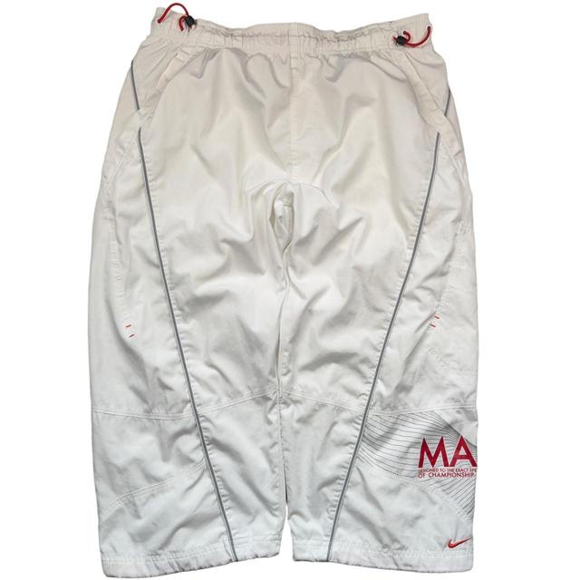 Nike Men's Shorts - White/Red - XL on Productcaster.