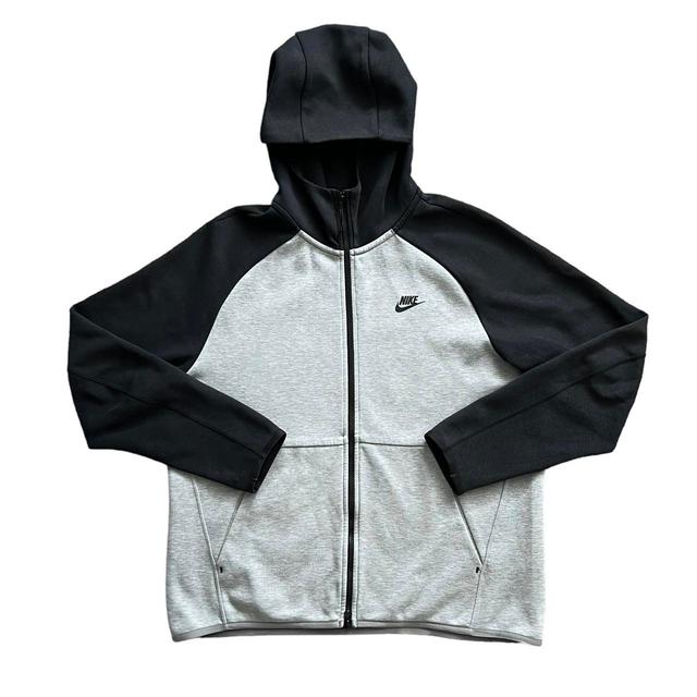 Nike Men's Hoodie - Grey - L on Productcaster.