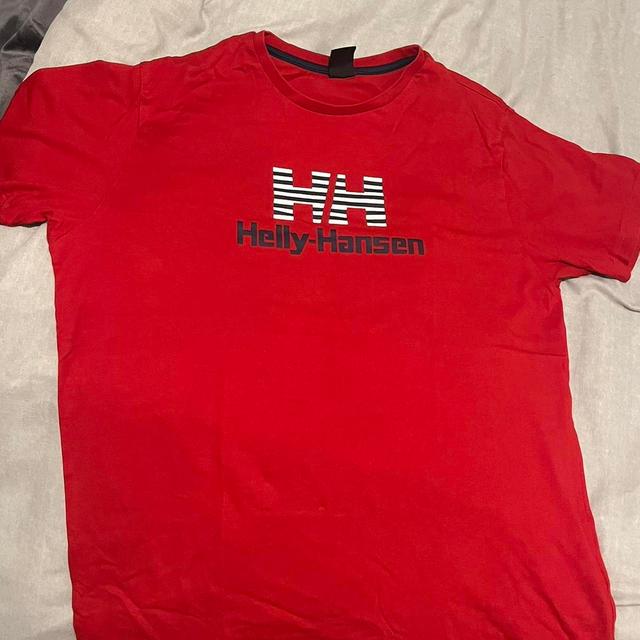 Helly Hansen Men's T-shirt - Red - L on Productcaster.