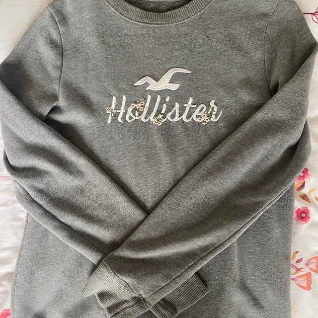 Hollister Co. Women's Sweatshirt - Grey - M on Productcaster.