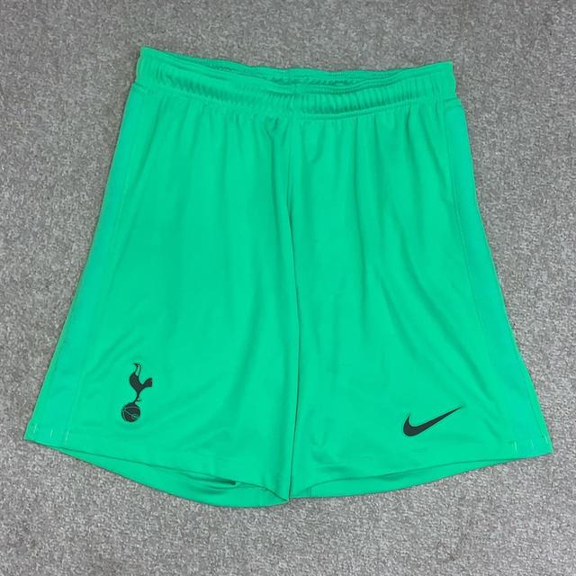 Nike Men's Shorts - Green - M on Productcaster.