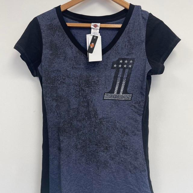 Harley Davidson Women's T-shirt - Navy - S on Productcaster.