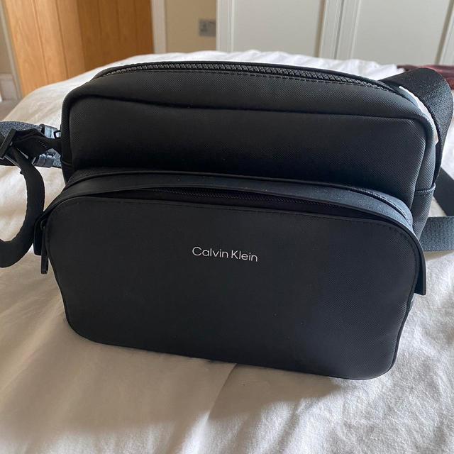 Calvin Klein Men's Crossbody bags - Black on Productcaster.