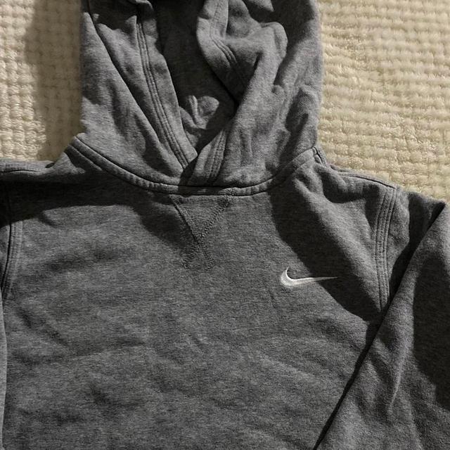 Nike Kids' Hoodie - Grey - 11 years on Productcaster.