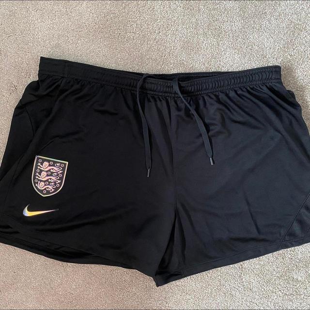 Nike Women's Shorts - Black - XL on Productcaster.