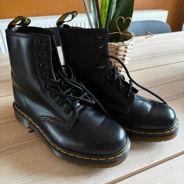 Dr. Martens Women's Boots - Black - UK 4 on Productcaster.