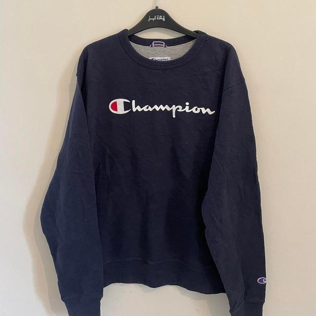 Champion Men's Sweatshirt - Navy - M on Productcaster.