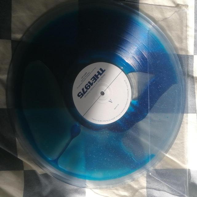 Dirty Laundry CD - White/Blue on Productcaster.