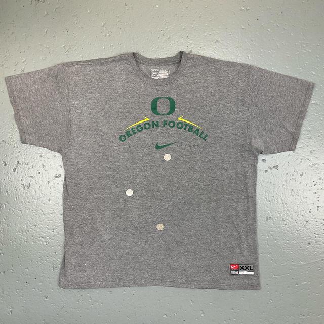 Nike Men's T-shirt - Grey/Green - XXL on Productcaster.