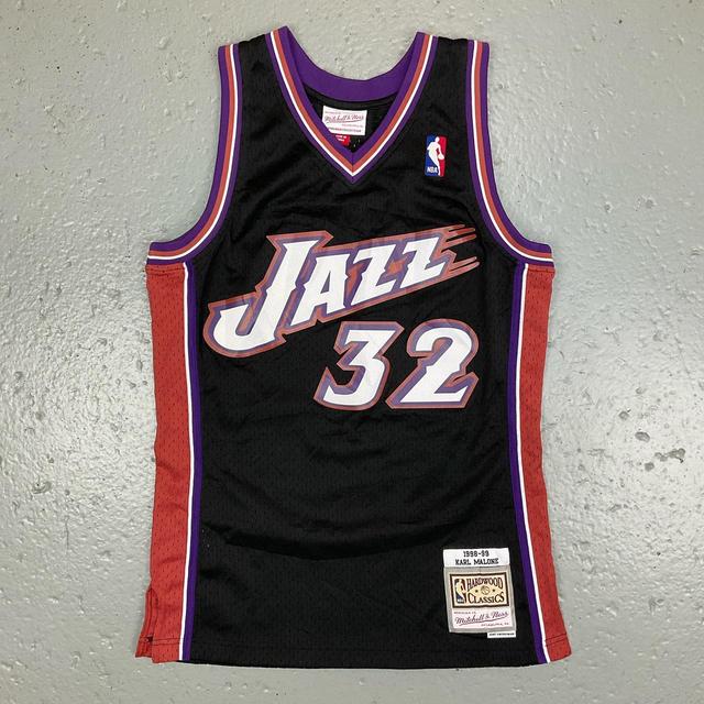 Mitchell & Ness Men's Vest - Black/Multi - S on Productcaster.