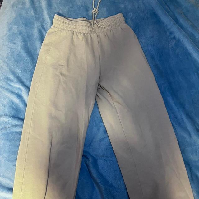 H&M Women's Sweatpants - Grey/Cream - UK 8 on Productcaster.