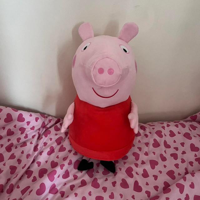 Peppa Pig Stuffed animal - Pink on Productcaster.